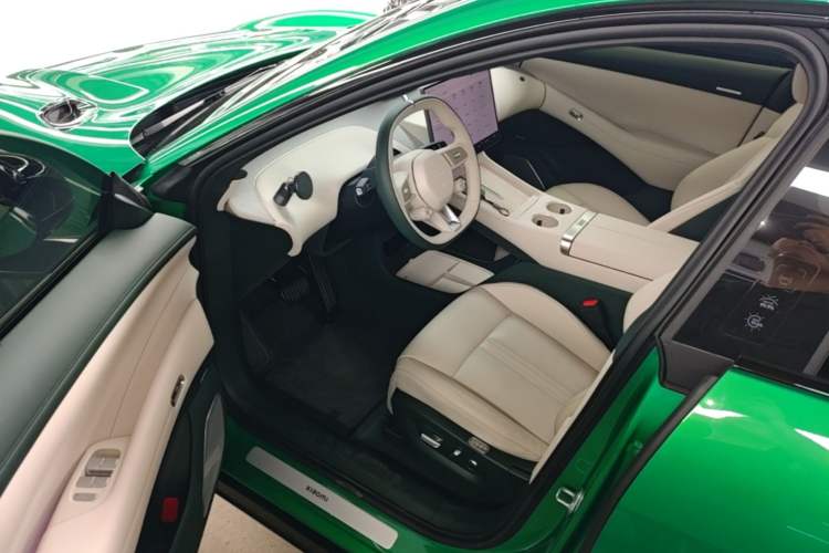 Used Xiaomi Auto YU7 2025 Ultra-Long Range Rear-Wheel Drive Version Driver Seat