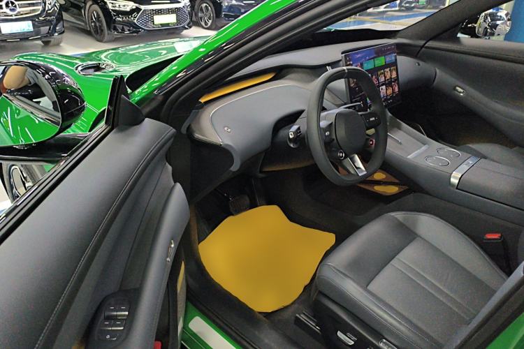 Used Xiaomi Auto YU7 2025 Ultra-Long Range Rear-Wheel Drive Version Driver Seat