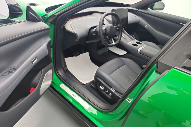 Used Xiaomi Auto YU7 2025 Ultra-Long Range Rear-Wheel Drive Version Driver Seat