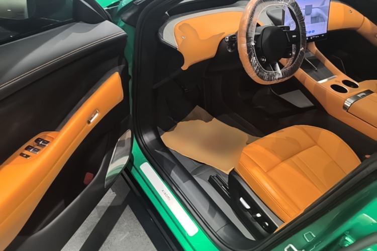 Used Xiaomi Auto YU7 2025 Ultra-Long Range Rear-Wheel Drive Version Driver Seat