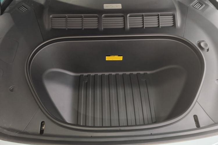 Used Xiaomi Auto YU7 2025 Ultra-Long Range High-Performance All-Wheel-Drive Max Edition Engine Bay