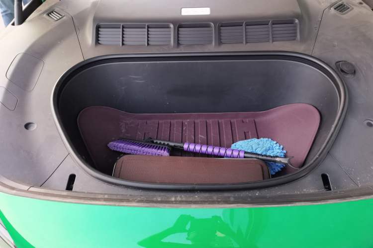 Used Xiaomi Auto YU7 2025 Ultra-Long Range High-Performance All-Wheel-Drive Max Edition Engine Bay