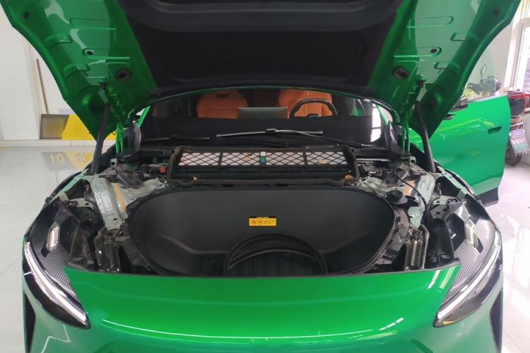 Used Xiaomi Auto YU7 2025 Ultra-Long Range High-Performance All-Wheel-Drive Max Edition Engine Bay