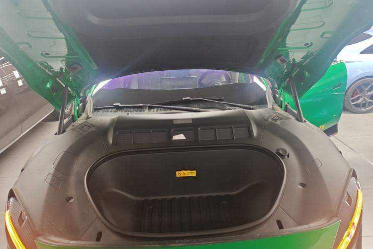 Used Xiaomi Auto YU7 2025 Ultra-Long Range High-Performance All-Wheel-Drive Max Edition Engine Bay