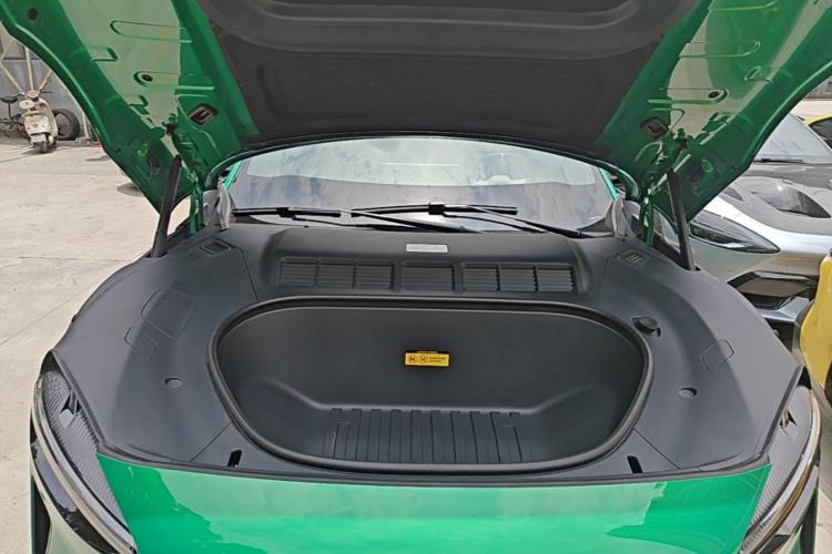 Used Xiaomi Auto YU7 2025 Ultra-Long Range Rear-Wheel Drive Version Engine Bay