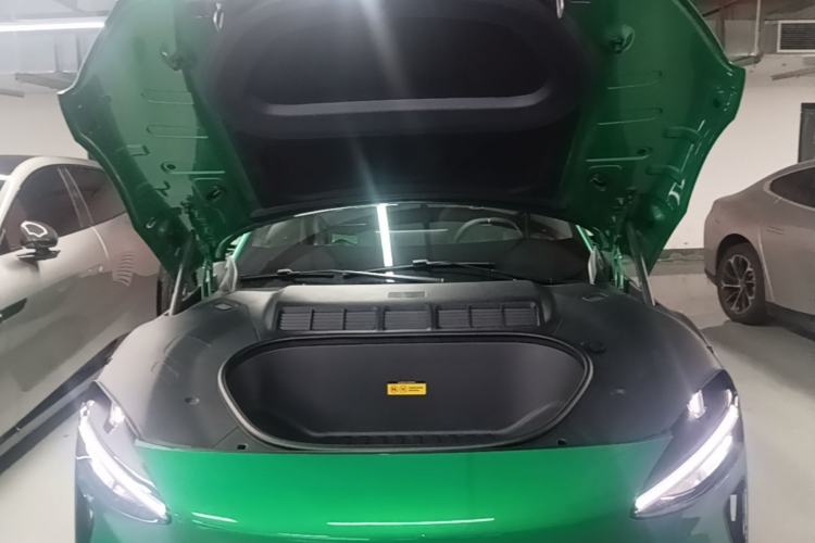 Used Xiaomi Auto YU7 2025 Ultra-Long Range High-Performance All-Wheel-Drive Max Edition Engine Bay