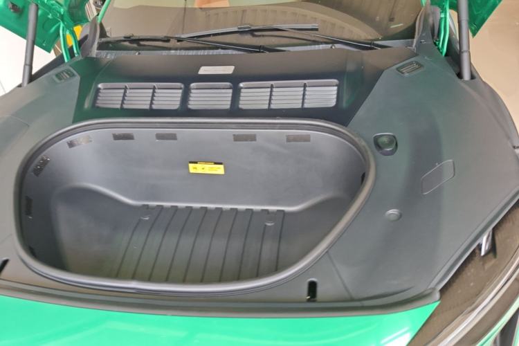 Used Xiaomi Auto YU7 2025 Ultra-Long Range Rear-Wheel Drive Version Engine Bay