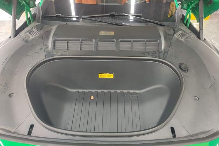 Used Xiaomi Auto YU7 2025 Ultra-Long Range High-Performance All-Wheel-Drive Max Edition Engine Bay