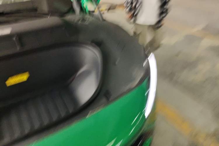 Used Xiaomi Auto YU7 2025 Ultra-Long Range High-Performance All-Wheel-Drive Max Edition Engine Bay Left