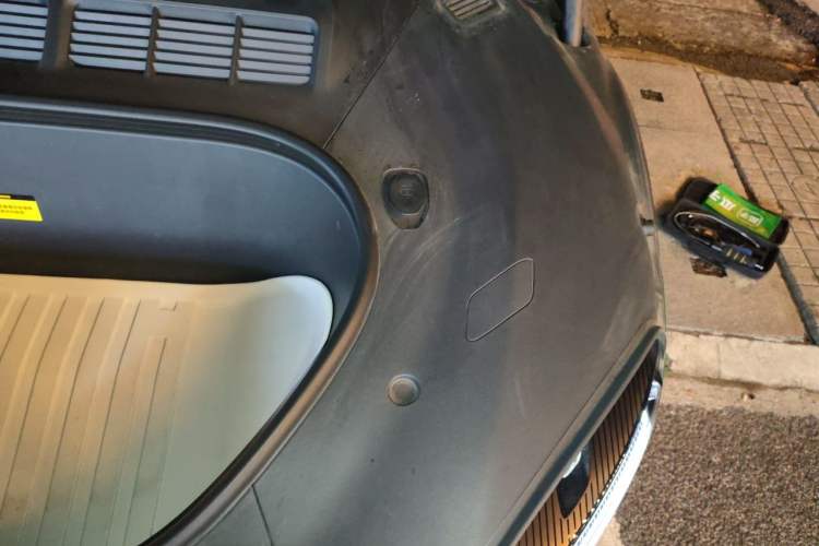 Used Xiaomi Auto YU7 2025 Ultra-Long Range High-Performance All-Wheel-Drive Max Edition Engine Bay Left