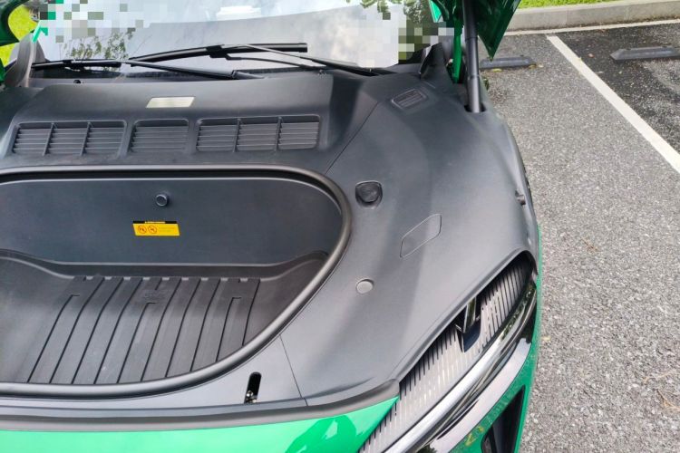 Used Xiaomi Auto YU7 2025 Ultra-Long Range High-Performance All-Wheel-Drive Max Edition Engine Bay Left