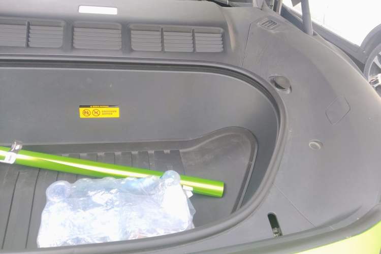 Used Xiaomi Auto YU7 2025 Ultra-Long Range High-Performance All-Wheel-Drive Max Edition Engine Bay Left