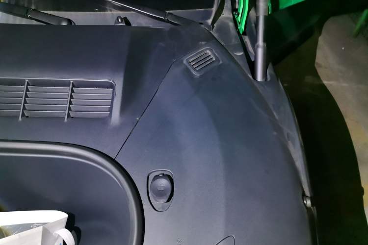 Used Xiaomi Auto YU7 2025 Ultra-Long Range Rear-Wheel Drive Version Engine Bay Left