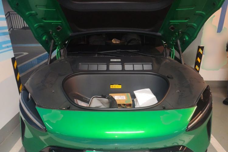 Used Xiaomi Auto YU7 2025 Ultra-Long Range Rear-Wheel Drive Version Engine Bay