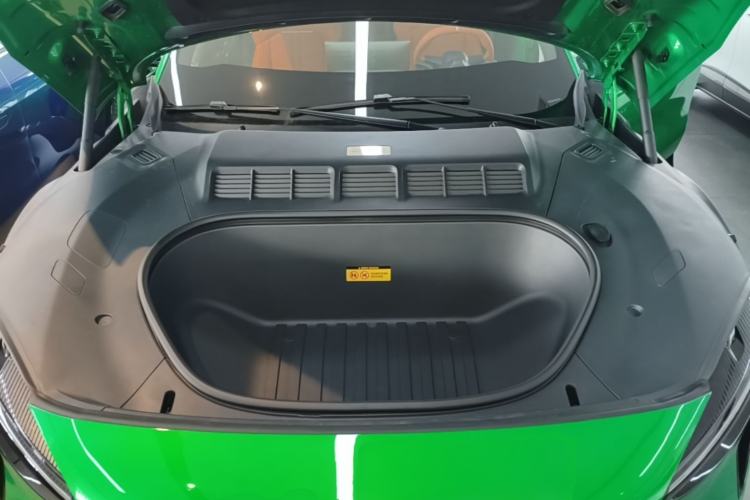 Used Xiaomi Auto YU7 2025 Ultra-Long Range High-Performance All-Wheel-Drive Max Edition Engine Bay