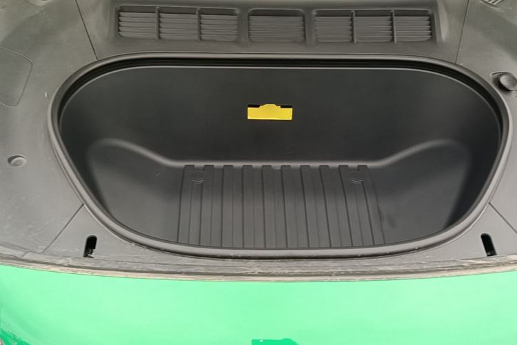 Used Xiaomi Auto YU7 2025 Ultra-Long Range High-Performance All-Wheel-Drive Max Edition Engine Bay