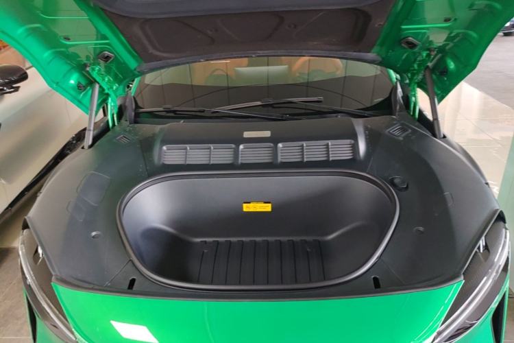 Used Xiaomi Auto YU7 2025 Ultra-Long Range Rear-Wheel Drive Version Engine Bay