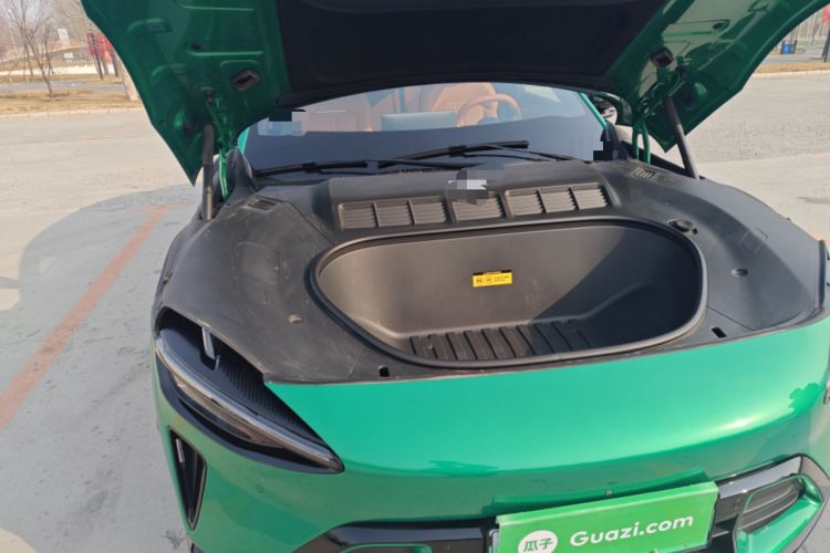 Used Xiaomi Auto YU7 2025 Ultra-Long Range High-Performance All-Wheel-Drive Max Edition Engine Bay Right
