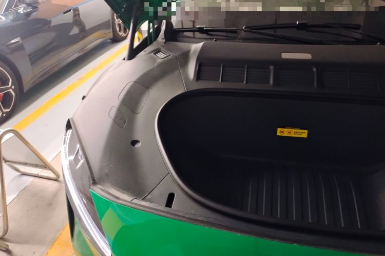 Used Xiaomi Auto YU7 2025 Ultra-Long Range High-Performance All-Wheel-Drive Max Edition Engine Bay Right