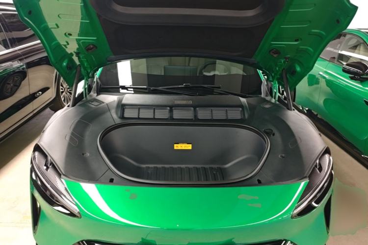 Used Xiaomi Auto YU7 2025 Ultra-Long Range Rear-Wheel Drive Version Engine Bay