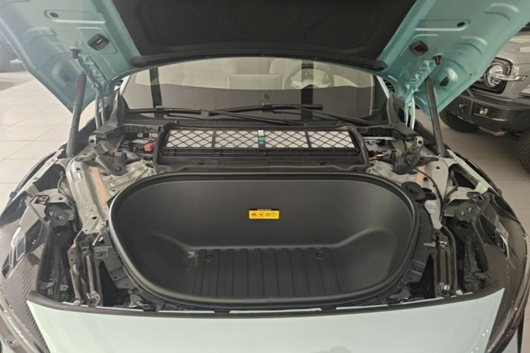 Used Xiaomi Auto YU7 2025 Ultra-Long Range Rear-Wheel Drive Version Engine Bay