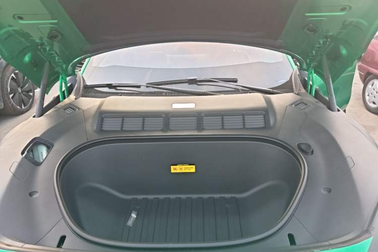 Used Xiaomi Auto YU7 2025 Ultra-Long Range Rear-Wheel Drive Version Engine Bay