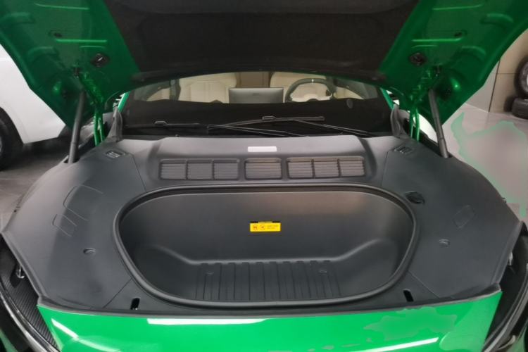 Used Xiaomi Auto YU7 2025 Ultra-Long Range High-Performance All-Wheel-Drive Max Edition Engine Bay