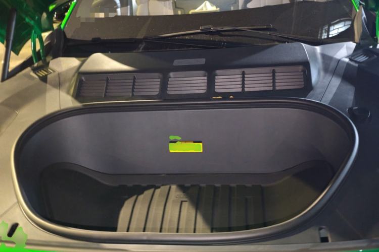 Used Xiaomi Auto YU7 2025 Ultra-Long Range High-Performance All-Wheel-Drive Max Edition Engine Bay