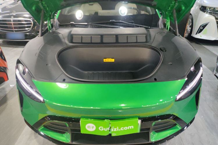 Used Xiaomi Auto YU7 2025 Ultra-Long Range High-Performance All-Wheel-Drive Max Edition Engine Bay