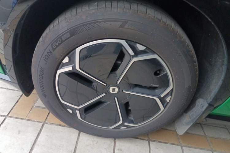 Used Xiaomi Auto YU7 2025 Ultra-Long Range Rear-Wheel Drive Version Exterior 3