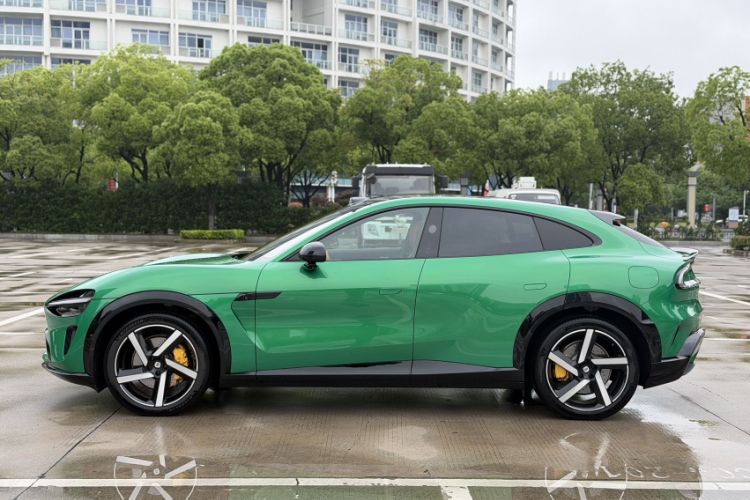 Used Xiaomi Auto YU7 2025 Ultra-Long Range High-Performance All-Wheel-Drive Max Edition Exterior 3