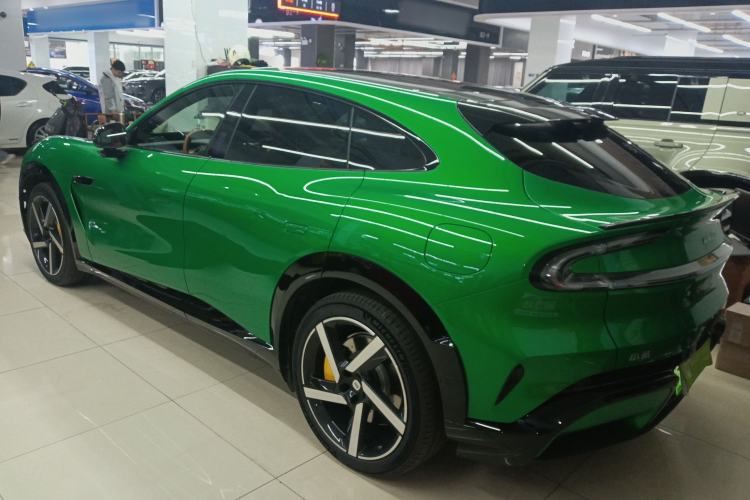 Used Xiaomi Auto YU7 2025 Ultra-Long Range High-Performance All-Wheel-Drive Max Edition Exterior 3