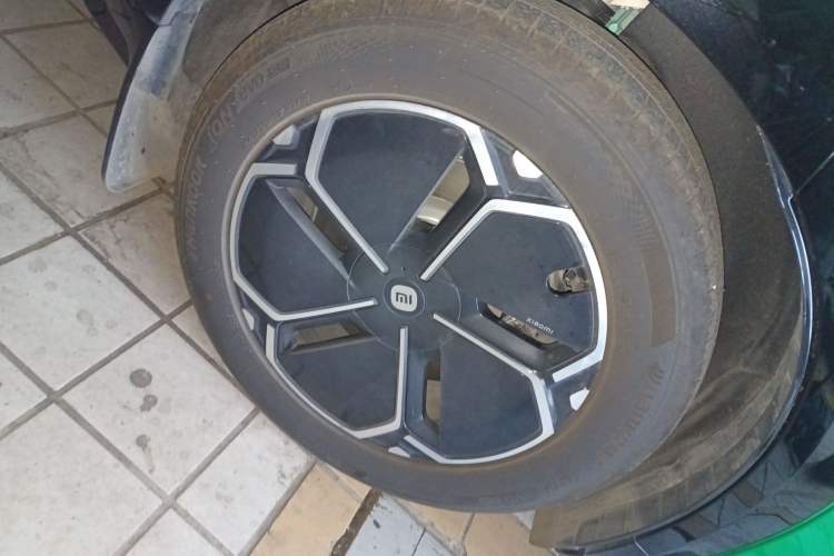 Used Xiaomi Auto YU7 2025 Ultra-Long Range Rear-Wheel Drive Version Exterior 4