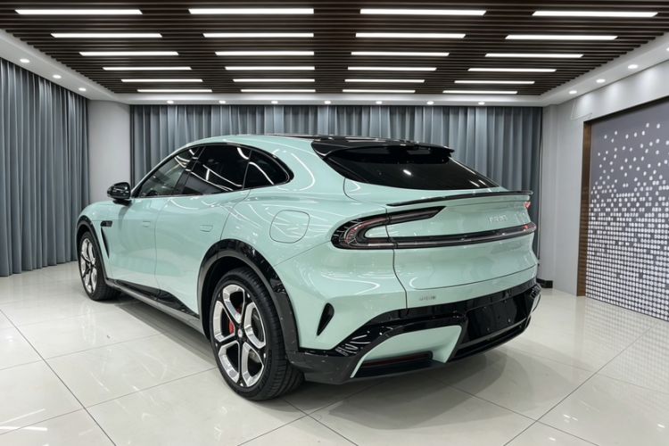 Used Xiaomi Auto YU7 2025 Ultra-Long Range High-Performance All-Wheel-Drive Max Edition Exterior 4