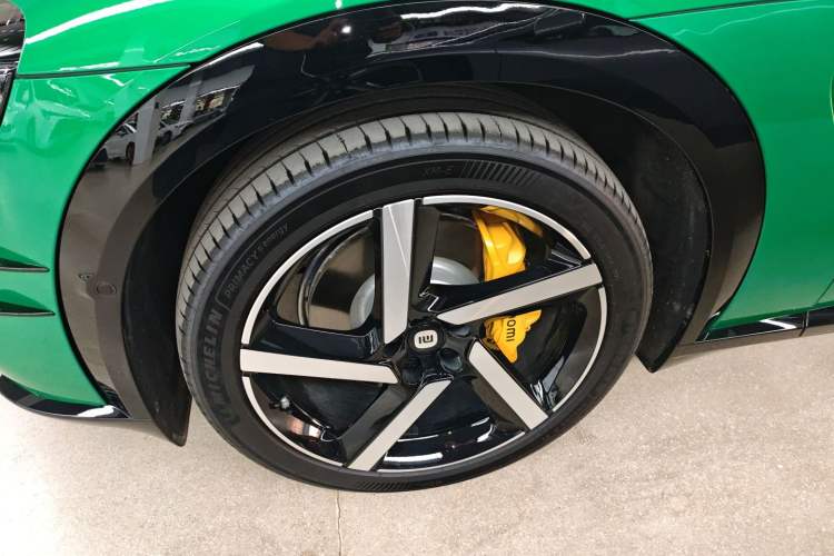 Used Xiaomi Auto YU7 2025 Ultra-Long Range Rear-Wheel Drive Version Exterior 4
