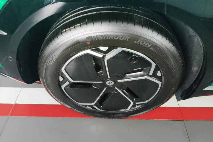 Used Xiaomi Auto YU7 2025 Ultra-Long Range Rear-Wheel Drive Version Exterior 5