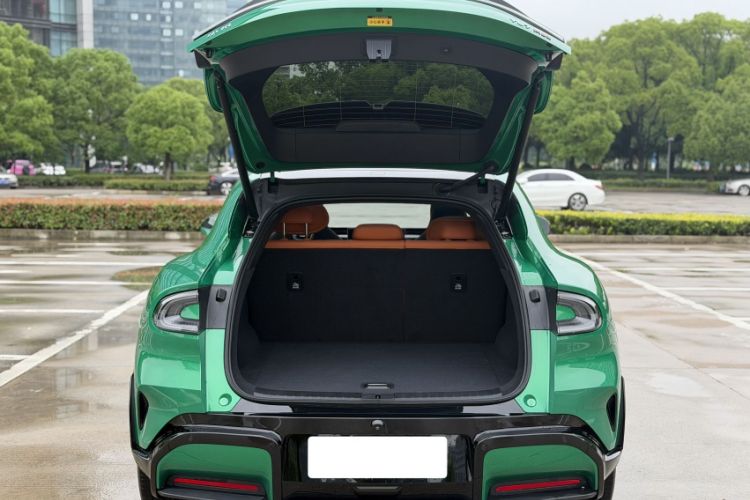 Used Xiaomi Auto YU7 2025 Ultra-Long Range High-Performance All-Wheel-Drive Max Edition Exterior 7