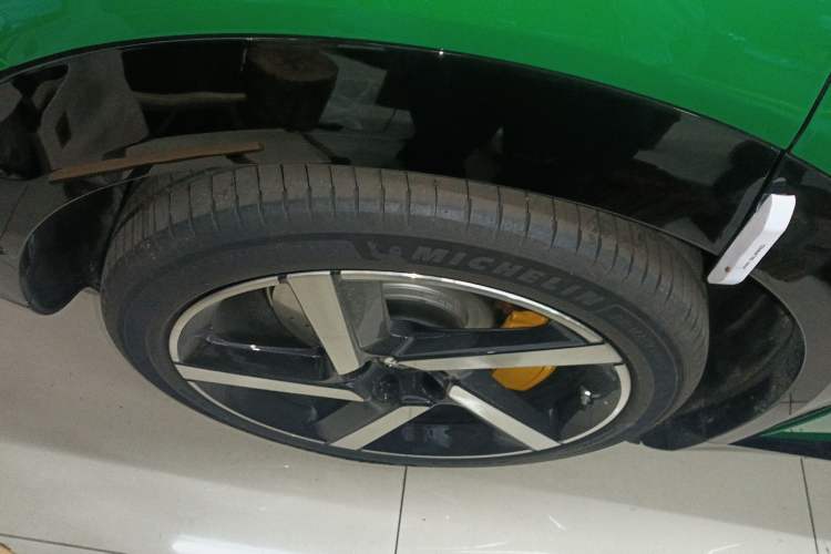 Used Xiaomi Auto YU7 2025 Ultra-Long Range High-Performance All-Wheel-Drive Max Edition Exterior 8