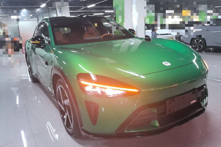 Used Xiaomi Auto YU7 2025 Ultra-Long Range High-Performance All-Wheel-Drive Max Edition Front Right 45 Deg