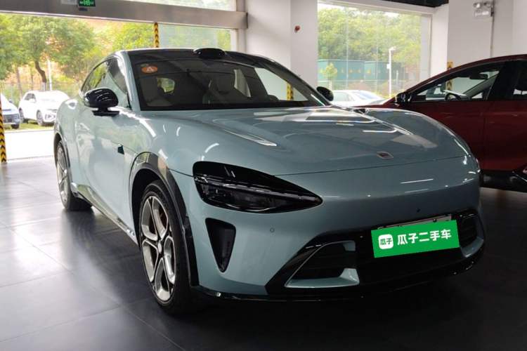 Used Xiaomi Auto YU7 2025 Ultra-Long Range High-Performance All-Wheel-Drive Max Edition Front Right 45 Deg