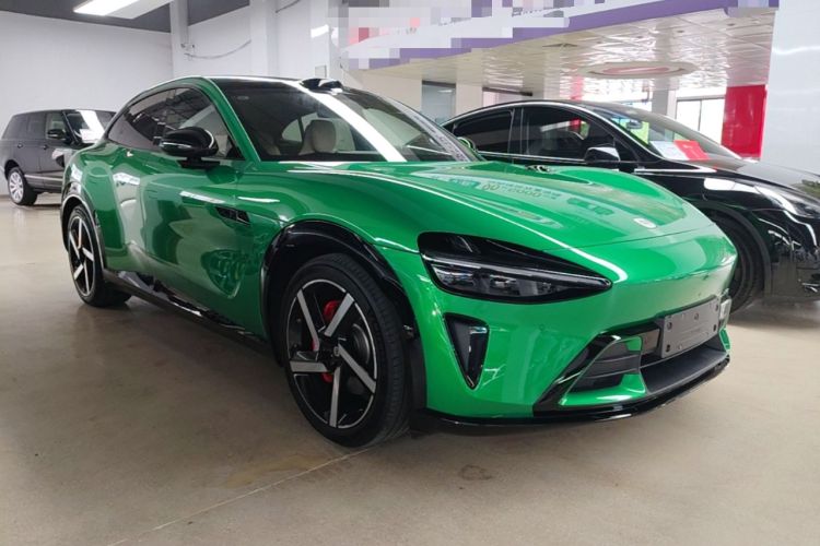 Used Xiaomi Auto YU7 2025 Ultra-Long Range High-Performance All-Wheel-Drive Max Edition Front Right 45 Deg