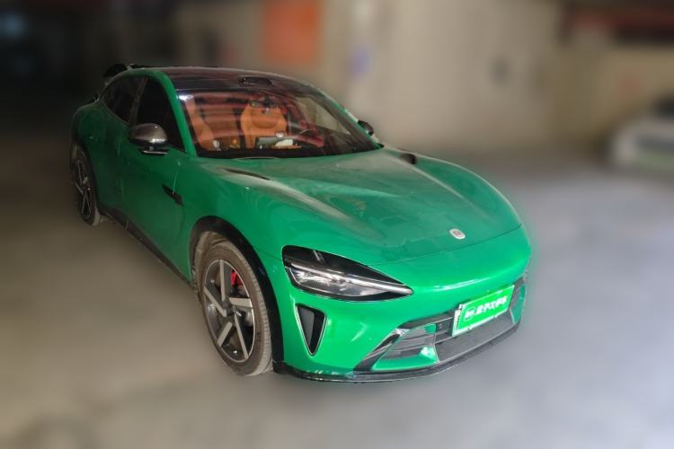 Used Xiaomi Auto YU7 2025 Ultra-Long Range High-Performance All-Wheel-Drive Max Edition Front Right 45 Deg