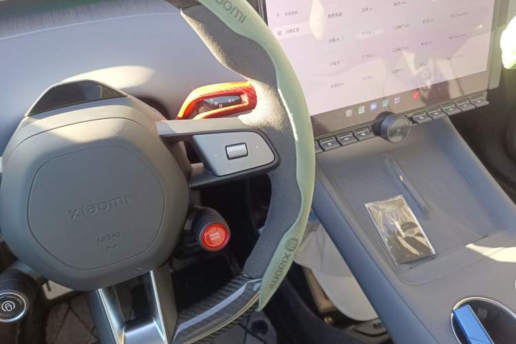 Used Xiaomi Auto YU7 2025 Ultra-Long Range High-Performance All-Wheel-Drive Max Edition Gear Lever