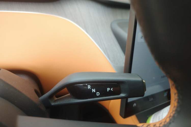 Used Xiaomi Auto YU7 2025 Ultra-Long Range Rear-Wheel Drive Version Gear Lever