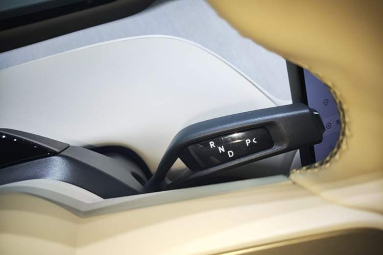 Used Xiaomi Auto YU7 2025 Ultra-Long Range High-Performance All-Wheel-Drive Max Edition Gear Lever