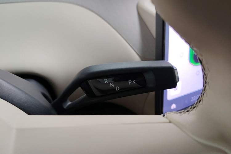 Used Xiaomi Auto YU7 2025 Ultra-Long Range All-Wheel Drive Pro Version Gear Lever