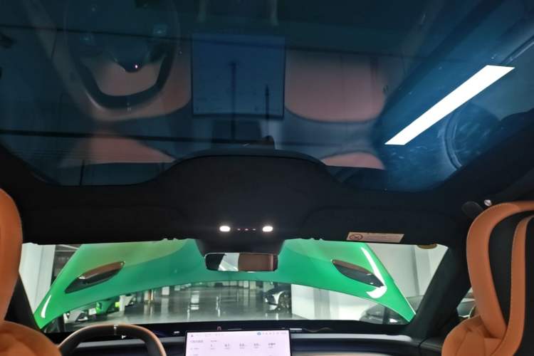 Used Xiaomi Auto YU7 2025 Ultra-Long Range High-Performance All-Wheel-Drive Max Edition Headliner