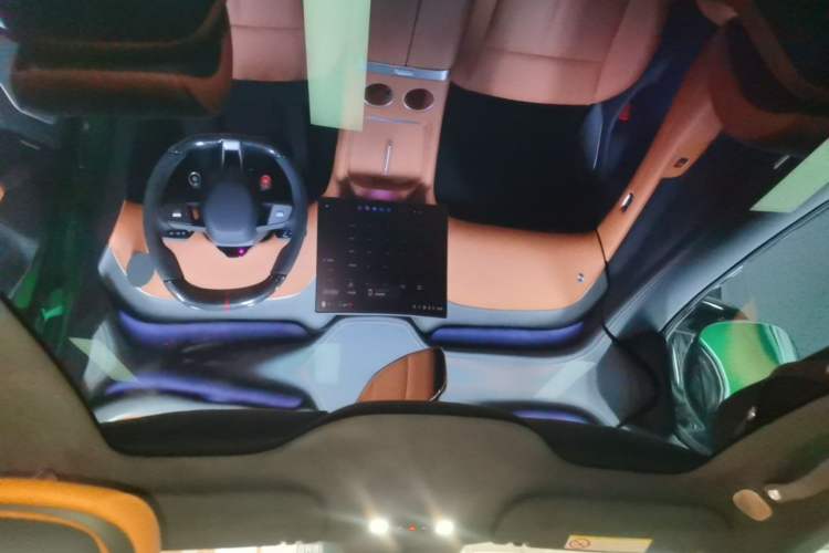 Used Xiaomi Auto YU7 2025 Ultra-Long Range High-Performance All-Wheel-Drive Max Edition Headliner