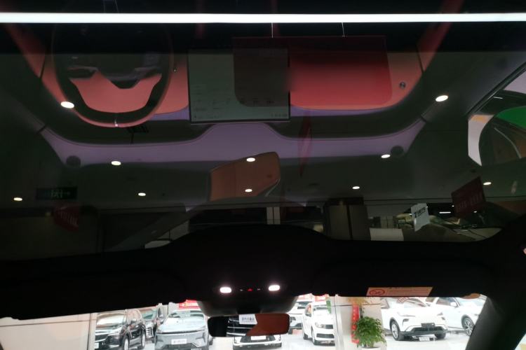 Used Xiaomi Auto YU7 2025 Ultra-Long Range All-Wheel Drive Pro Version Headliner