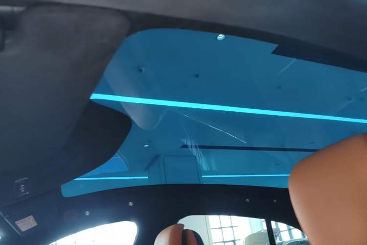 Used Xiaomi Auto YU7 2025 Ultra-Long Range High-Performance All-Wheel-Drive Max Edition Headliner